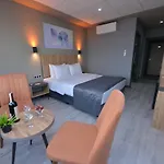 Hotel Mills 3*
